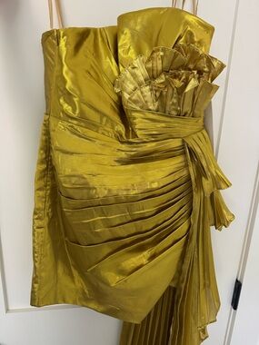 Mac Duggal Metallic Gold Strapless Ruffle Dress - NWT size 8
